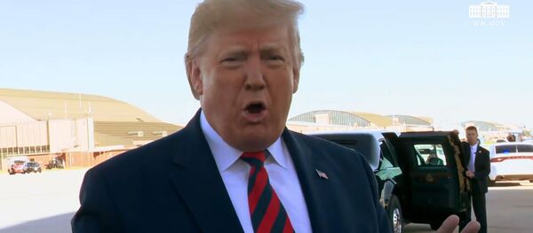 Ошибочка вышла: Трамп назвал Зеленского новым президентом России Ошибочка вышла: Трамп назвал Зеленского новым президентом России - Sputnik Абхазия