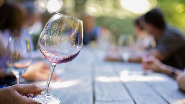 Бокал вина  - Sputnik Аҧсны