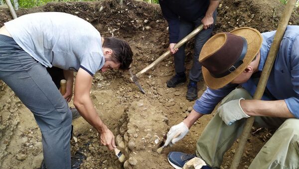 Археологи проводят раскопки близ села Хиацха - Sputnik Абхазия