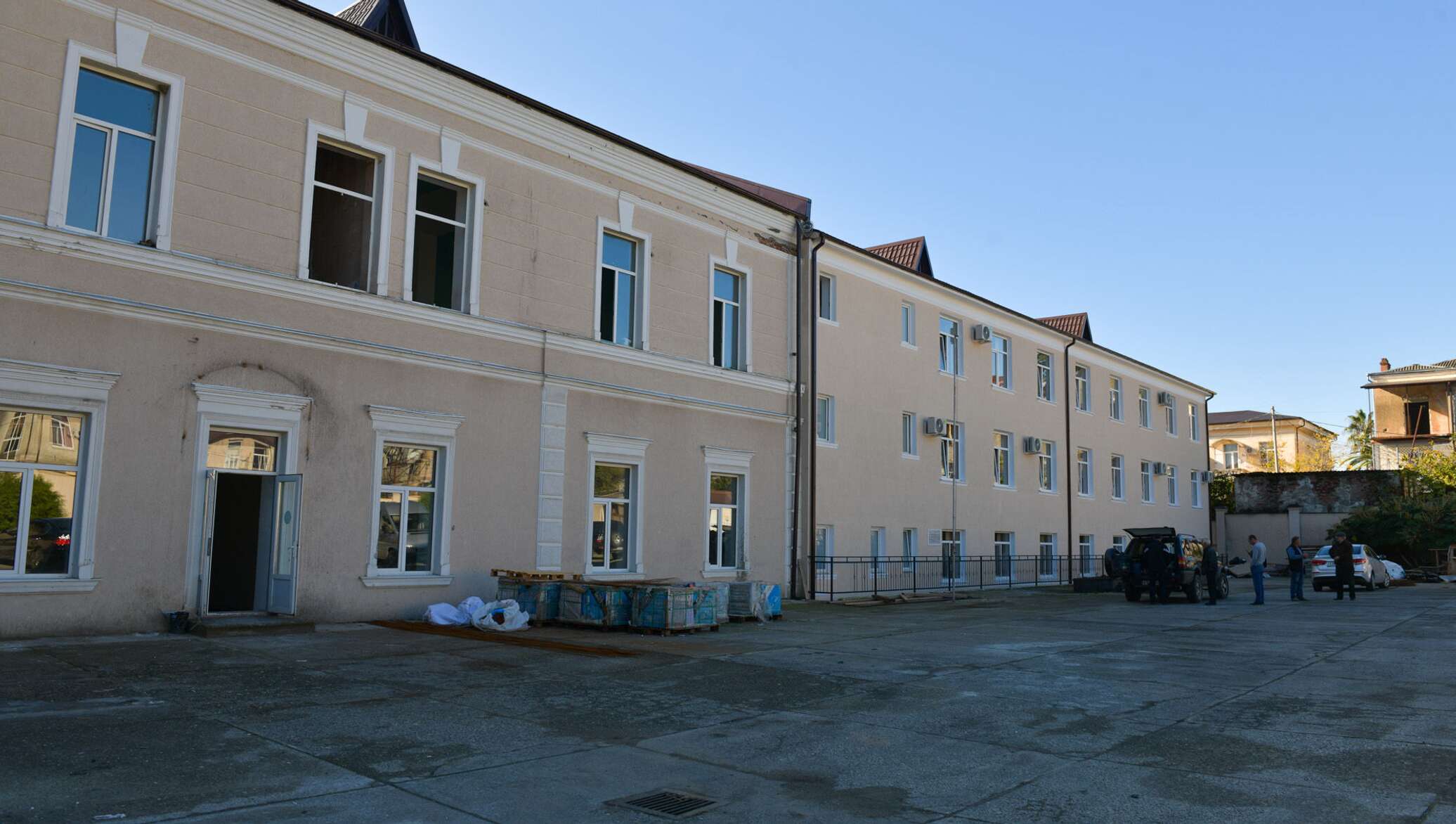 сухум школа пушкина. "школа № 4 им. школа 4 сухум абхазия. школа имени пушкина сухум. 11 школа сухум.