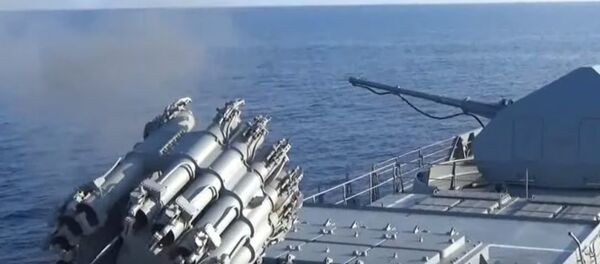 Совместные учения ВМФ и ВКС России в Средиземном море Совместные учения ВМФ и ВКС России в Средиземном море - Sputnik Абхазия