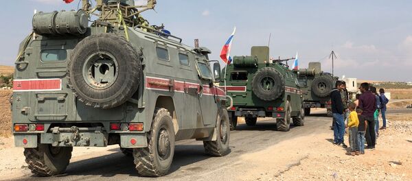 Военная полиция РФ на северо-востоке провинции Алеппо в Сирии Военная полиция РФ на северо-востоке провинции Алеппо в Сирии - Sputnik Абхазия