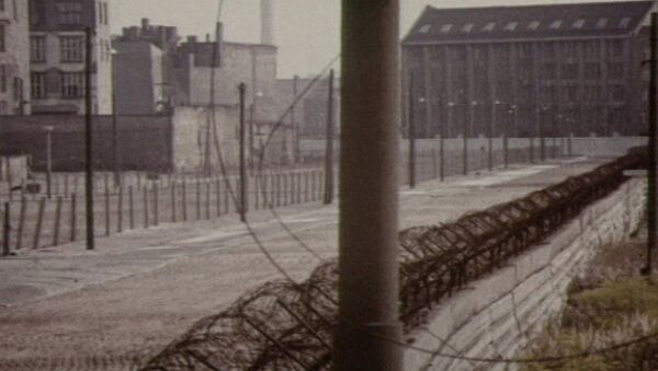 Спутник_Берлинская стена, на тридцать лет разделившая немецкий народ. Архив - Sputnik Абхазия