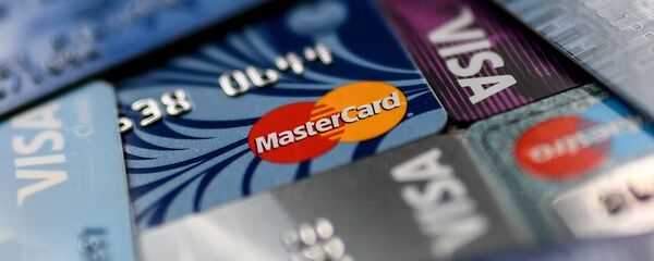 Банковские карты международных платежных систем VISA и MasterCard. Банковские карты международных платежных систем VISA и MasterCard. - Sputnik Абхазия