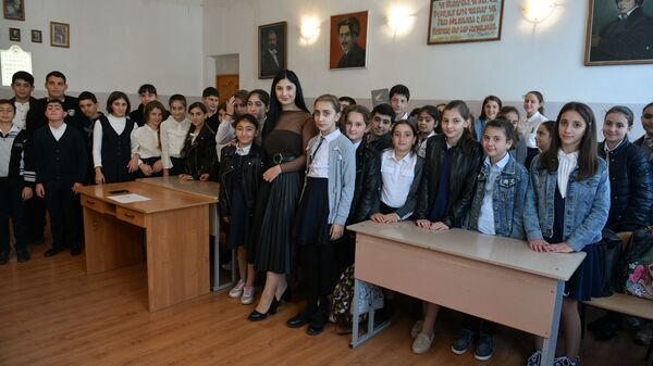  Благотворительный фонда Ашана  провел акцию  Урок добра - Sputnik Абхазия