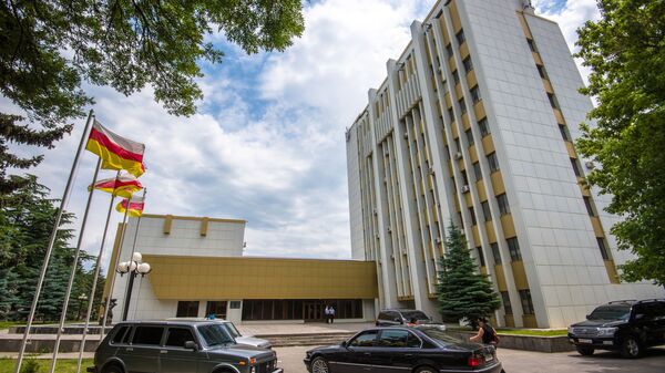 Здание администрация президента Республики Южная Осетия в Цхинвале. - Sputnik Аҧсны