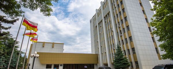 Здание администрация президента Республики Южная Осетия в Цхинвале. Здание администрация президента Республики Южная Осетия в Цхинвале. - Sputnik Абхазия