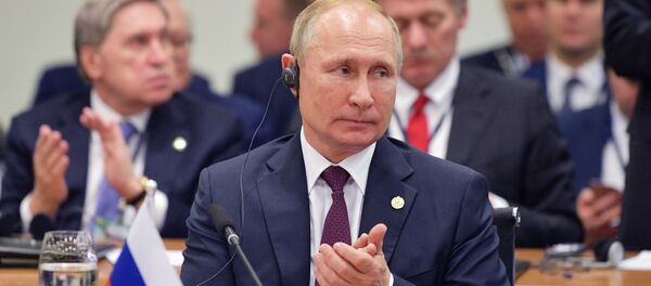 Президент РФ В. Путин на саммите БРИКС в Бразилии Президент РФ В. Путин на саммите БРИКС в Бразилии - Sputnik Абхазия