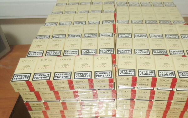 У пассажиров поезда «Сухум-Москва» в Сочи изъяли более 300 блоков контрабандных сигарет. - Sputnik Абхазия