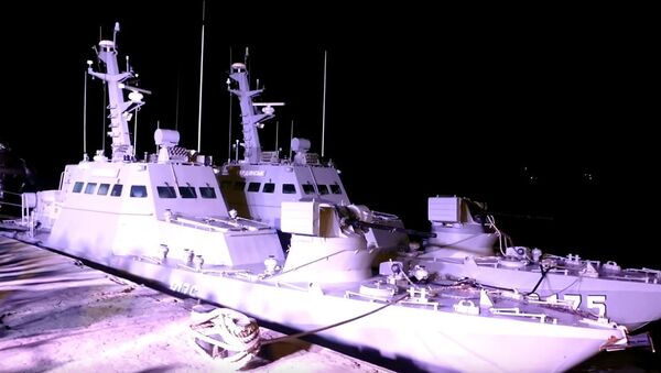 Зеленский встретил возвращённые Украине корабли - Sputnik Абхазия