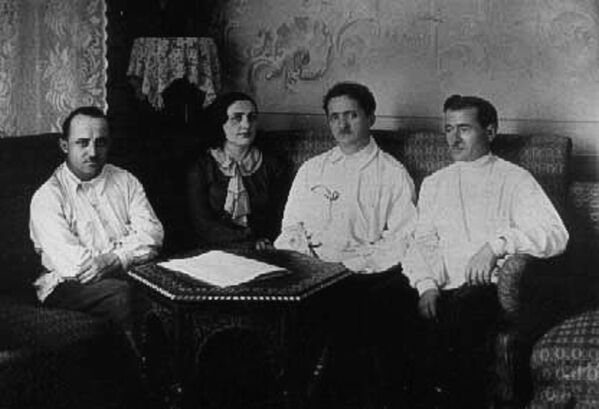 17 февраля 1922 года Лакоба был избран председателем Совета Народных Комиссаров Абхазии. - Sputnik Абхазия