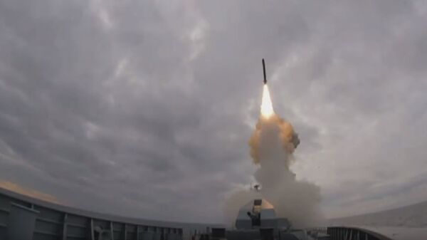 Запуск крылатой ракеты «Калибр» с фрегата «Адмирал Эссен» - Sputnik Абхазия