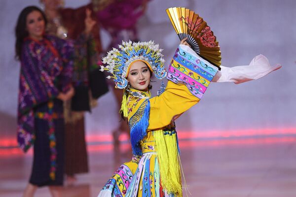  Мисс Китай Li Peishan на конкурсе красоты Мисс мира 2019 в Лондоне  - Sputnik Абхазия
