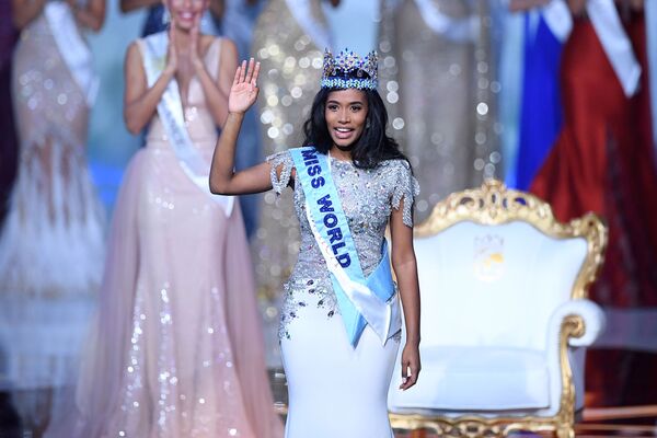 Представительница Ямайик Toni-Ann Singh после победы на конкурсе красоты Мисс мира 2019 в Лондоне - Sputnik Абхазия