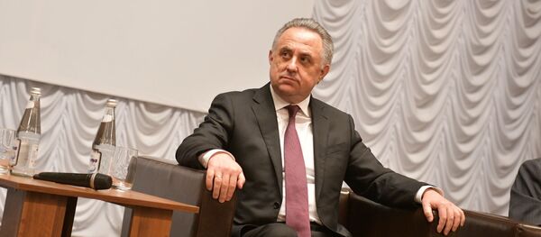 Вице-премьер России Виталий Мутко посетил Абхазский госуниверситет  Вице-премьер России Виталий Мутко посетил Абхазский госуниверситет  - Sputnik Абхазия