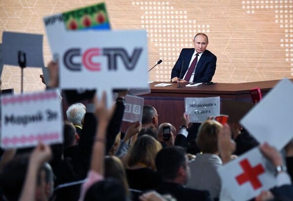 Президент России Владимир Путин на большой ежегодной пресс-конференции  - Sputnik Абхазия