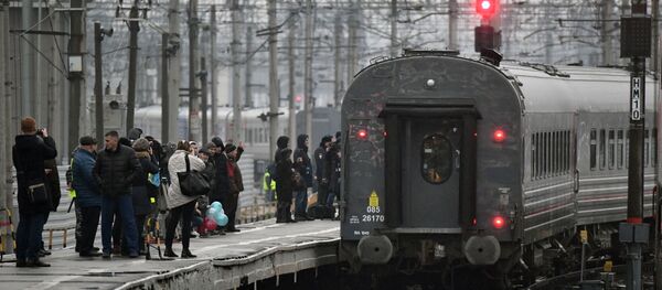 Поезд Таврия отправился из Санкт-Петербурга в Крым Поезд Таврия отправился из Санкт-Петербурга в Крым - Sputnik Абхазия