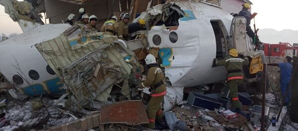 Крушение пассажирского самолета в Казахстане Крушение пассажирского самолета в Казахстане - Sputnik Абхазия