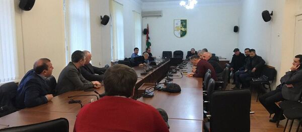 Экстренное заседание депутатов парламента Экстренное заседание депутатов парламента - Sputnik Аҧсны