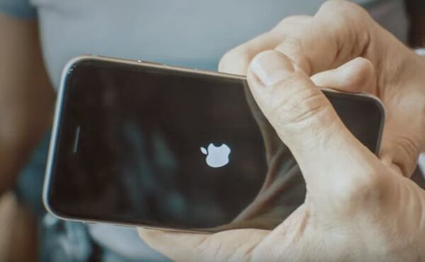 «Подобные формулировки пугают»: как Apple сканирует фото на iCloud в поисках «незаконного контента» «Подобные формулировки пугают»: как Apple сканирует фото на iCloud в поисках «незаконного контента» - Sputnik Абхазия