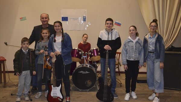  Музыкальная школа в Агудзере - Sputnik Абхазия