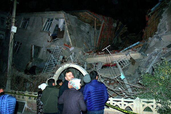 Последствия землетрясения на востоке Турции - Sputnik Абхазия
