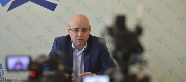 Брифинг Аслана Басария на тему веерных отключений электроэнергии в Абхазии - Sputnik Абхазия