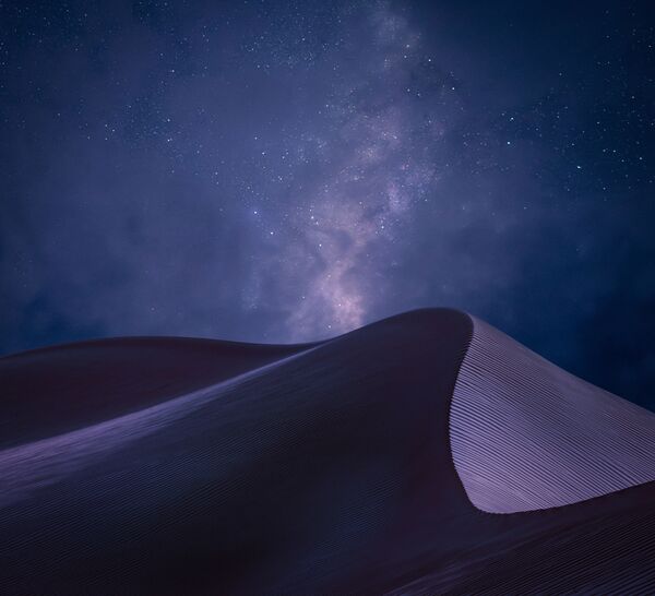 Снимок пустыни Рамлат-эль-Вахиба в Омане венгерского фотографа Peter Adam Hoszang, занявший 3-е место в номинации The International Landscape Photograph of the Year 2019 - Sputnik Абхазия