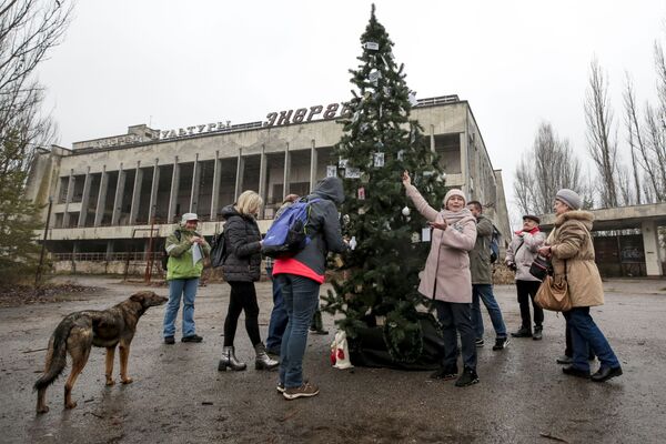 Новогодняя елка в Припяти - Sputnik Абхазия