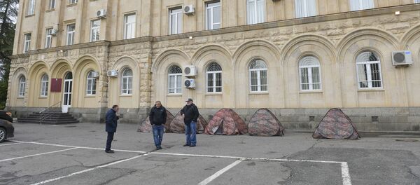 Митинг у администрации  - Sputnik Аҧсны