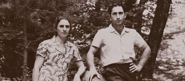Рудольф Когония и Мария Зантария в молодости Рудольф Когония и Мария Зантария в молодости - Sputnik Абхазия