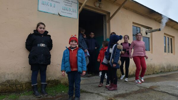 На краю Абхазии: как живут школьники одного из самых отдаленных сел республики - Sputnik Абхазия