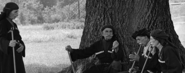 Абхазская АССР. 100-летние жители села Лыхны Гудаутского района Абхазская АССР. 100-летние жители села Лыхны Гудаутского района - Sputnik Аҧсны