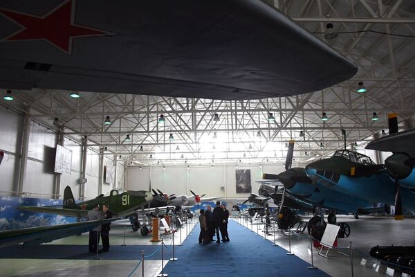 На открытии экспозиции Самолеты Великой Отечественной войны в Центральном музее Военно-воздушных сил в Монино - Sputnik Абхазия