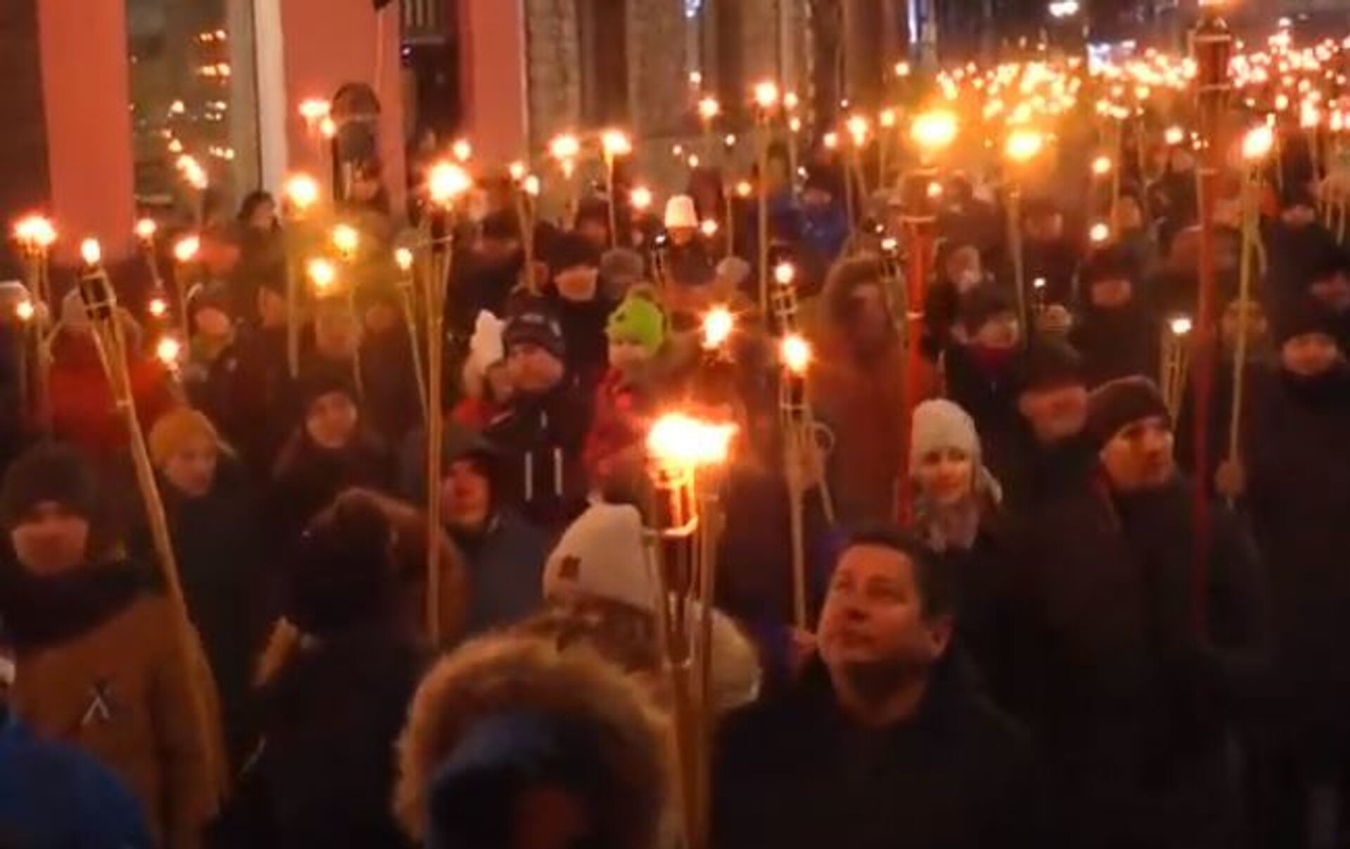 В Эстонии националисты устроили факельное шествие в честь Дня независимости республики - Sputnik Абхазия, 1920, 25.02.2020