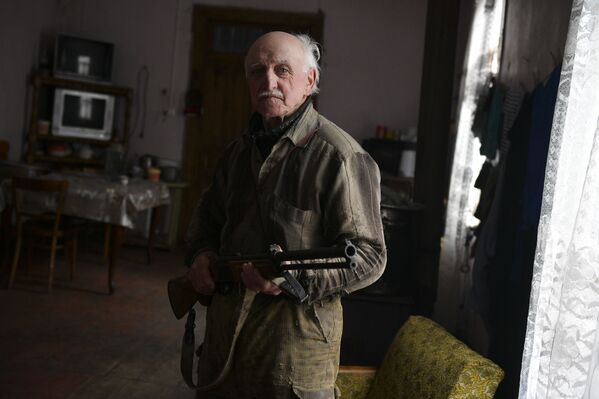 Тариел Ашуба – единственный абхаз, живущий в Ажаре. 76-летний мужчина занимается сельским хозяйством и ходит на охоту  - Sputnik Абхазия