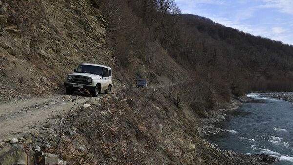 Доехать до Ажары можно только на внедорожниках - Sputnik Абхазия