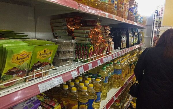 Прилавки магазинов в Сухуме - Sputnik Абхазия