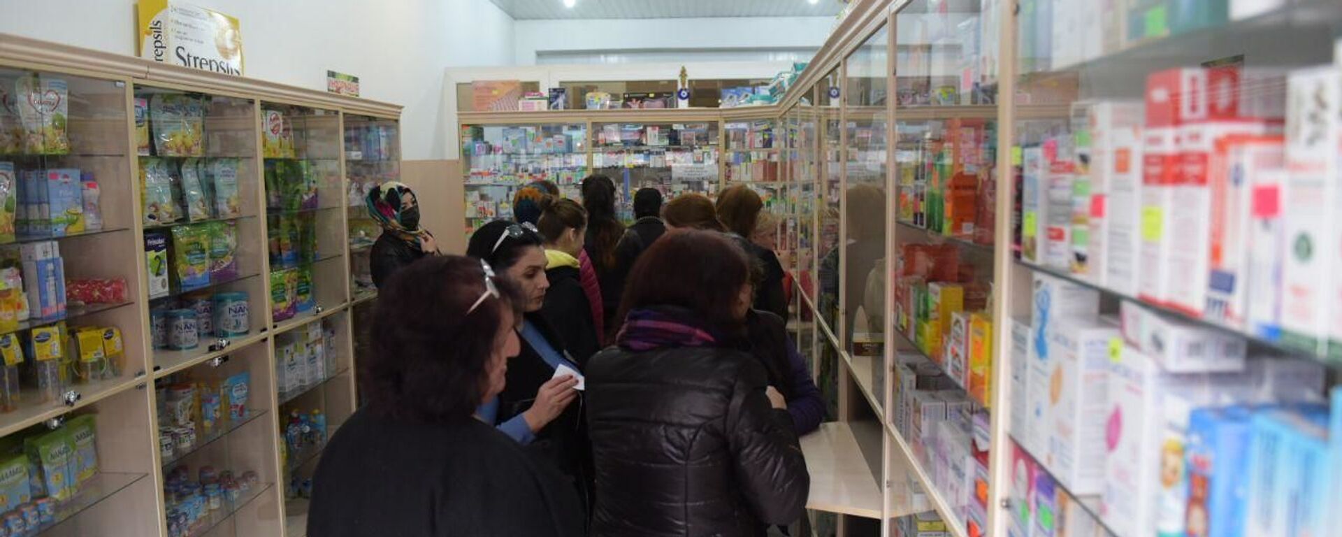 Очередь в аптеке  - Sputnik Абхазия, 1920, 16.01.2026