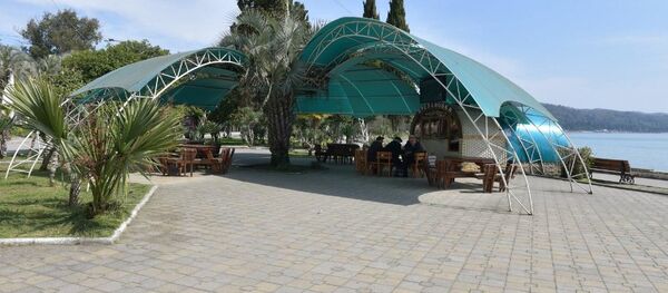 Люди на Брехаловке  - Sputnik Аҧсны