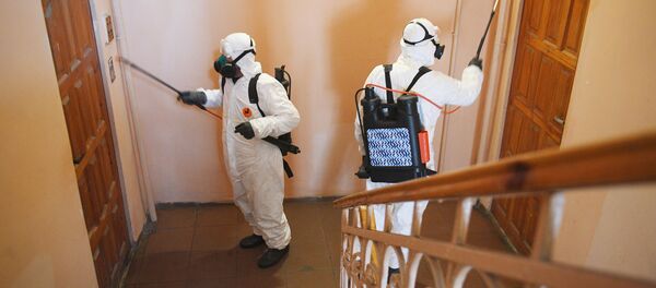 Дезинфекция жилых домов в связи с коронавирусом Дезинфекция жилых домов в связи с коронавирусом - Sputnik Аҧсны