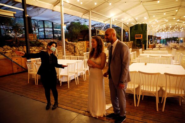 Израильские молодожены во время свадебной церемонии  - Sputnik Абхазия