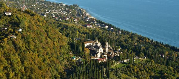 Вид на Ново-Афонский  Вид на Ново-Афонский  - Sputnik Абхазия