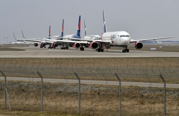 Самолеты на стоянке в аэропорту Внуково - Sputnik Абхазия