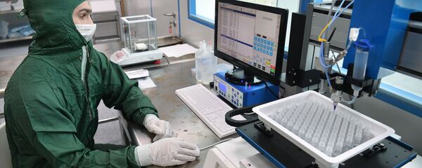 Лаборатория по производству реагентов для экспресс-тестов на коронавирус в Сколково Лаборатория по производству реагентов для экспресс-тестов на коронавирус в Сколково - Sputnik Абхазия