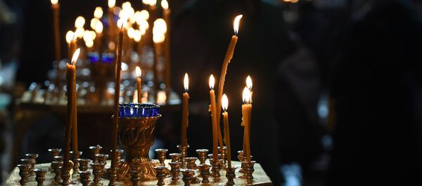 Божественная литургия в день Великого четверга в храме Христа Спасителя Божественная литургия в день Великого четверга в храме Христа Спасителя - Sputnik Абхазия