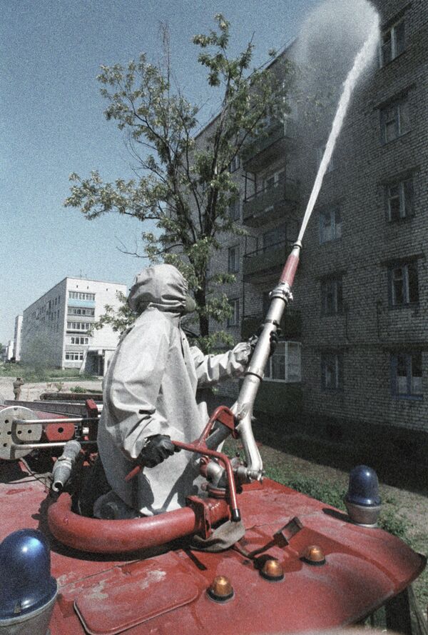 Дезактивация жилых зданий в городе Чернобыле после аварии. - Sputnik Абхазия