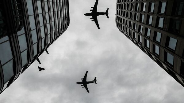 Тяжелые транспортные самолеты Ил-76 на репетиции воздушной части парада Победы в Москве - Sputnik Абхазия