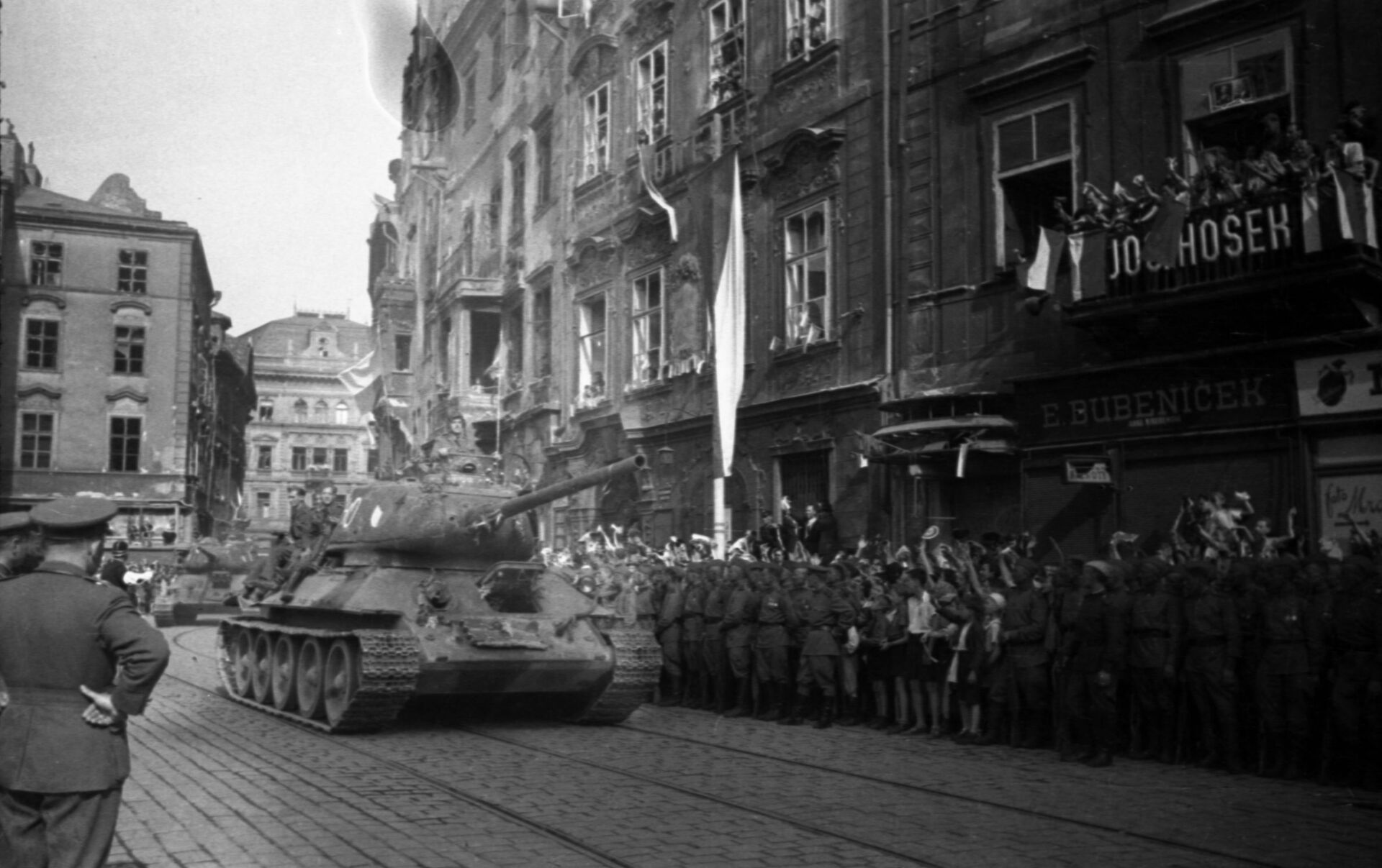 Прага в 1945