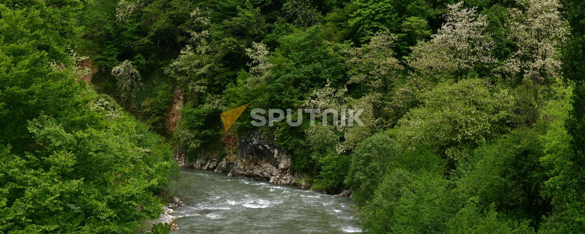 Горная река - Sputnik Абхазия, 1920, 18.06.2023